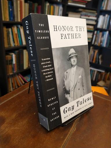 Honor Thy Father - Guy Talese