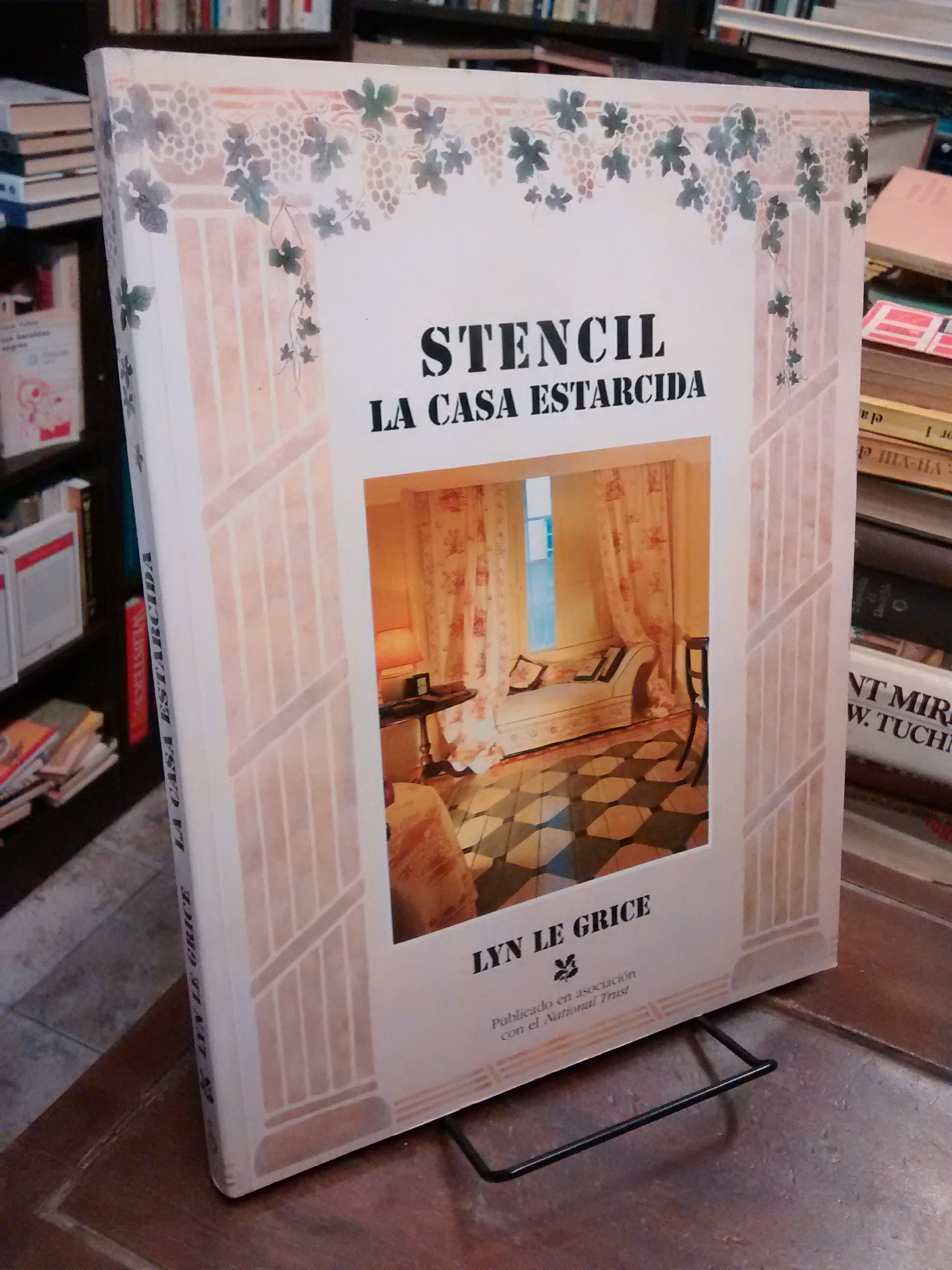 Stencil - Lyn Le Grice